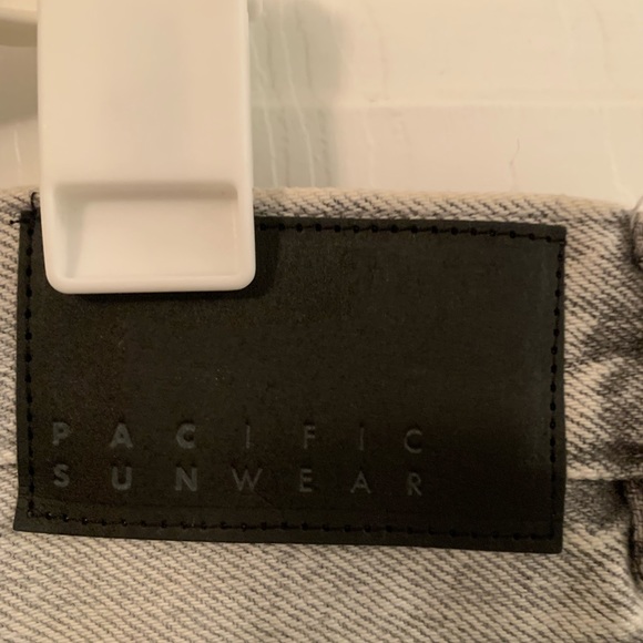 Jeans - Picture 6 of 7